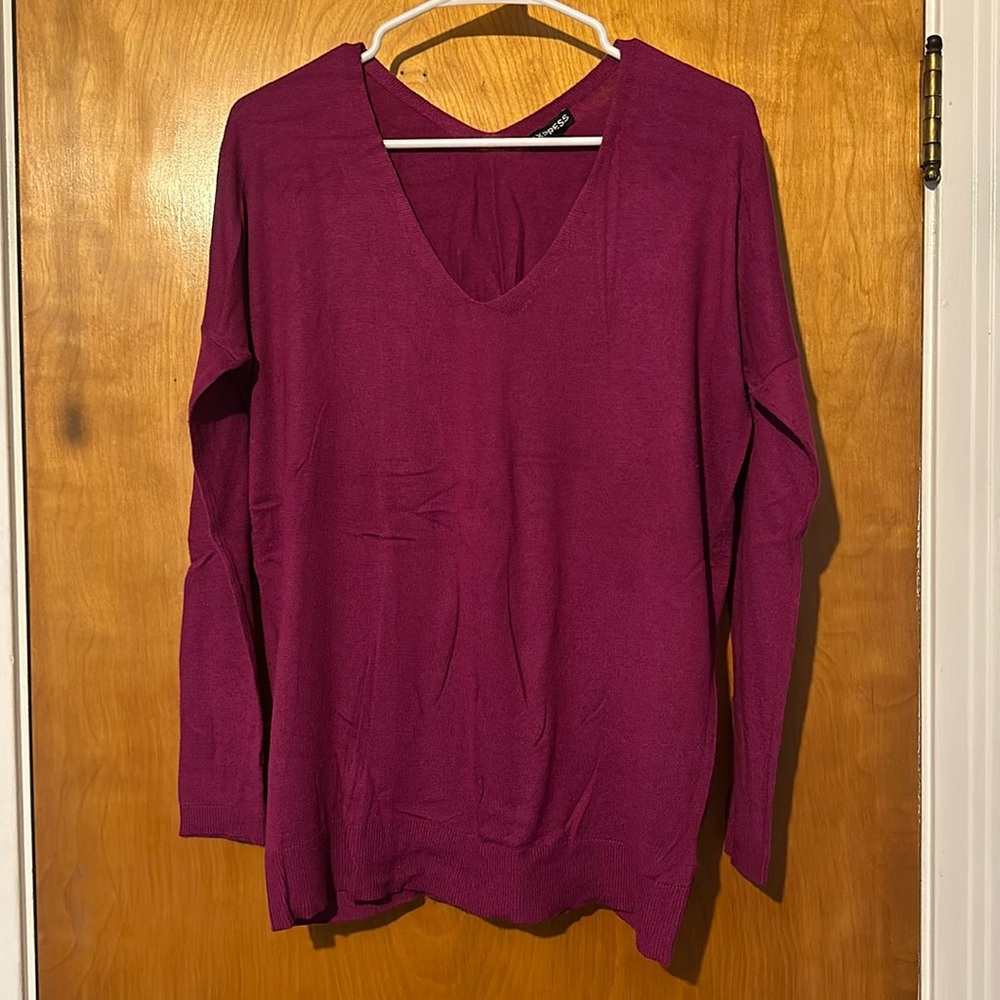 Thin sweater